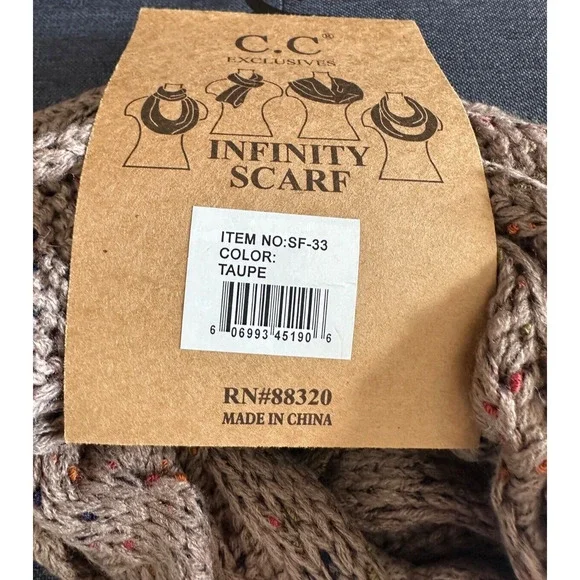 NEW! CC Scarf Soft Chunky Warm Pullover Knit Long Loop Infinity Hood Cowl Scarf - Picture 3 of 3